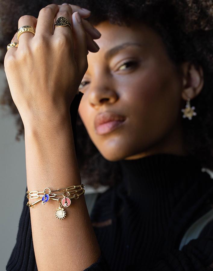 FOUNDRAE-Red Star Fob Clip Bracelet-YELLOW GOLD
