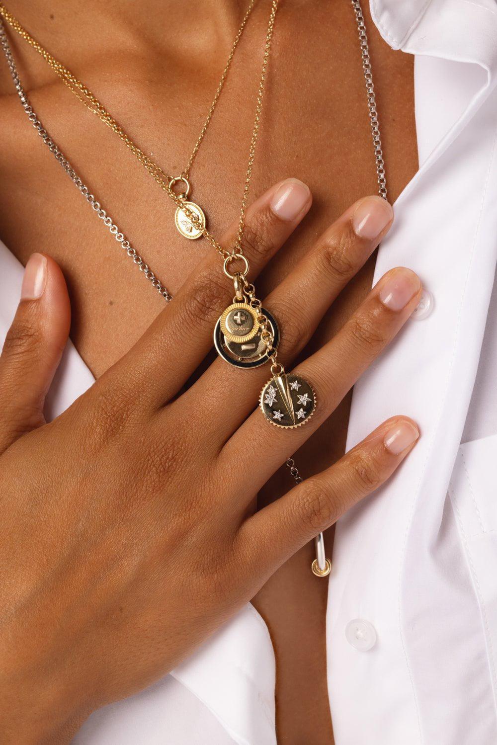 FOUNDRAE-Ever Growing - Vivacity Couplet Black Medallion-YELLOW GOLD