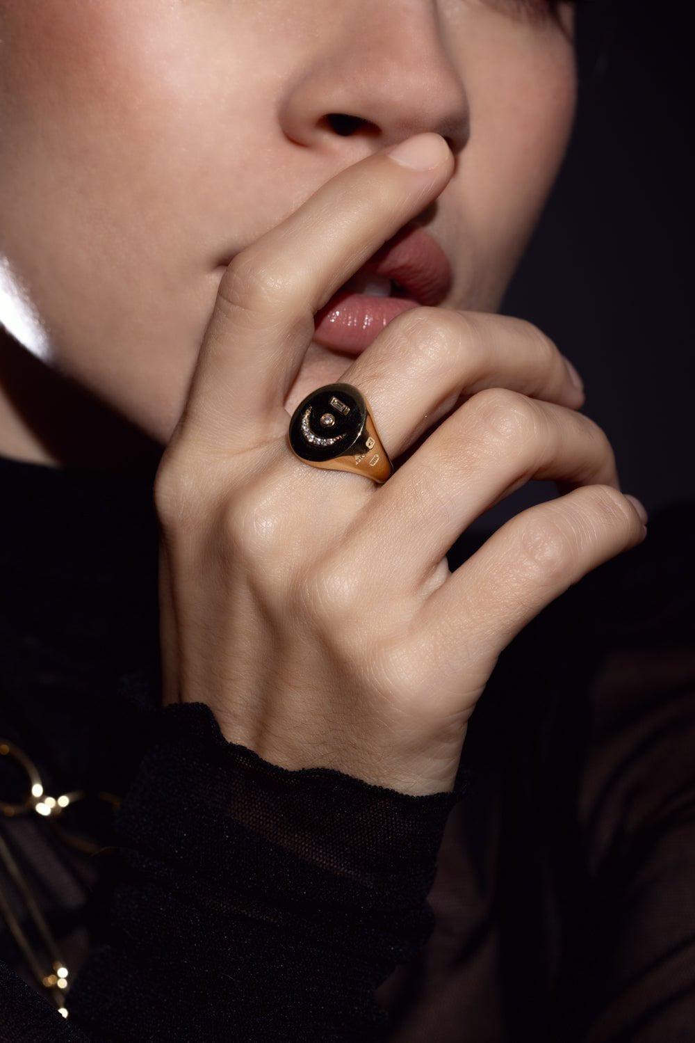 FOUNDRAE-Bird's Eye Internal Compass Signet Ring-YELLOW GOLD