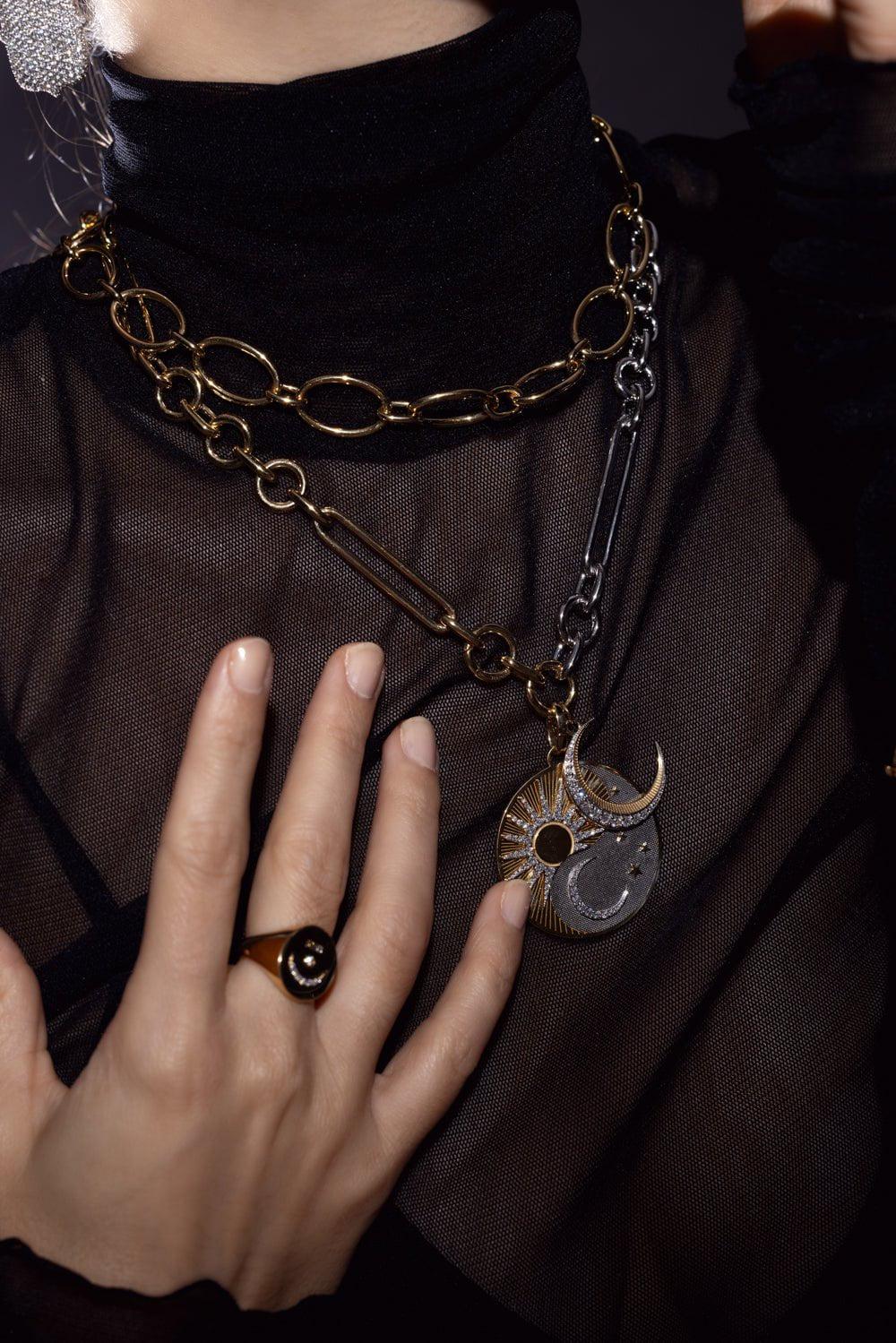 FOUNDRAE-Bird's Eye Internal Compass Signet Ring-YELLOW GOLD