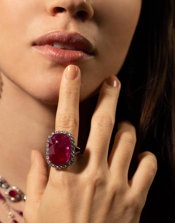 FRED LEIGHTON-Cushion Ruby and Diamond Ring-BLACK GOLD