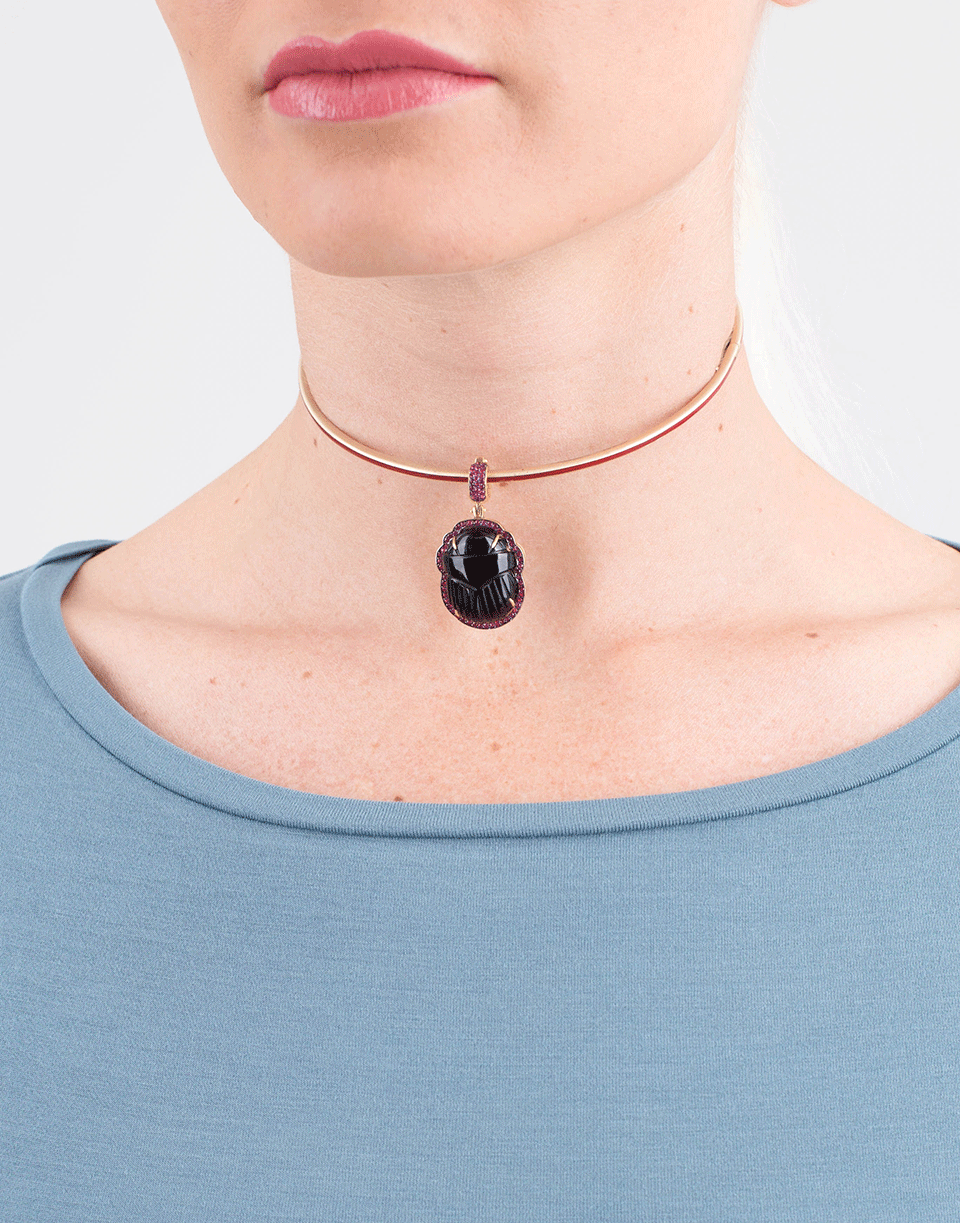GEMFIELDS X MUSE-Black Onyx Scarab Pendant-YELLOW GOLD