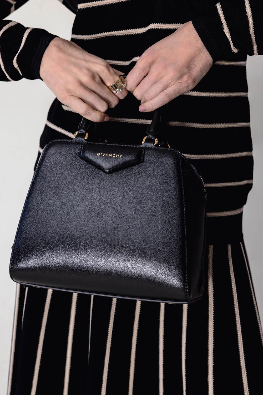 GIVENCHY-Antigona Cube Mini Bag-BLACK