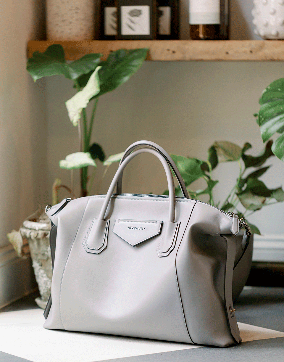 GIVENCHY-Pearl Grey Antigona Soft Medium Bag-PEARLGRY