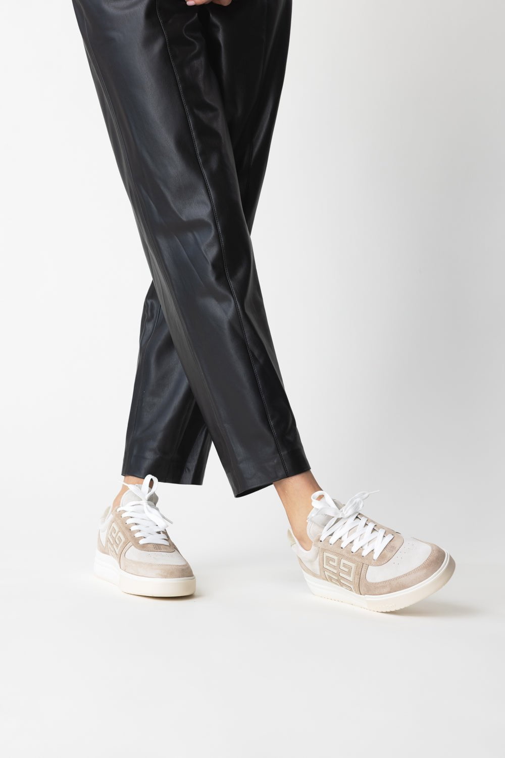 GIVENCHY-G-4 Low Top Sneaker-