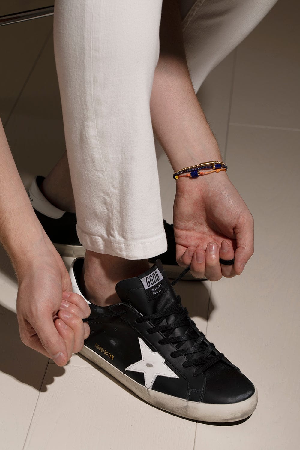 GOLDEN GOOSE-Men's Black and White Super-Star Sneaker-