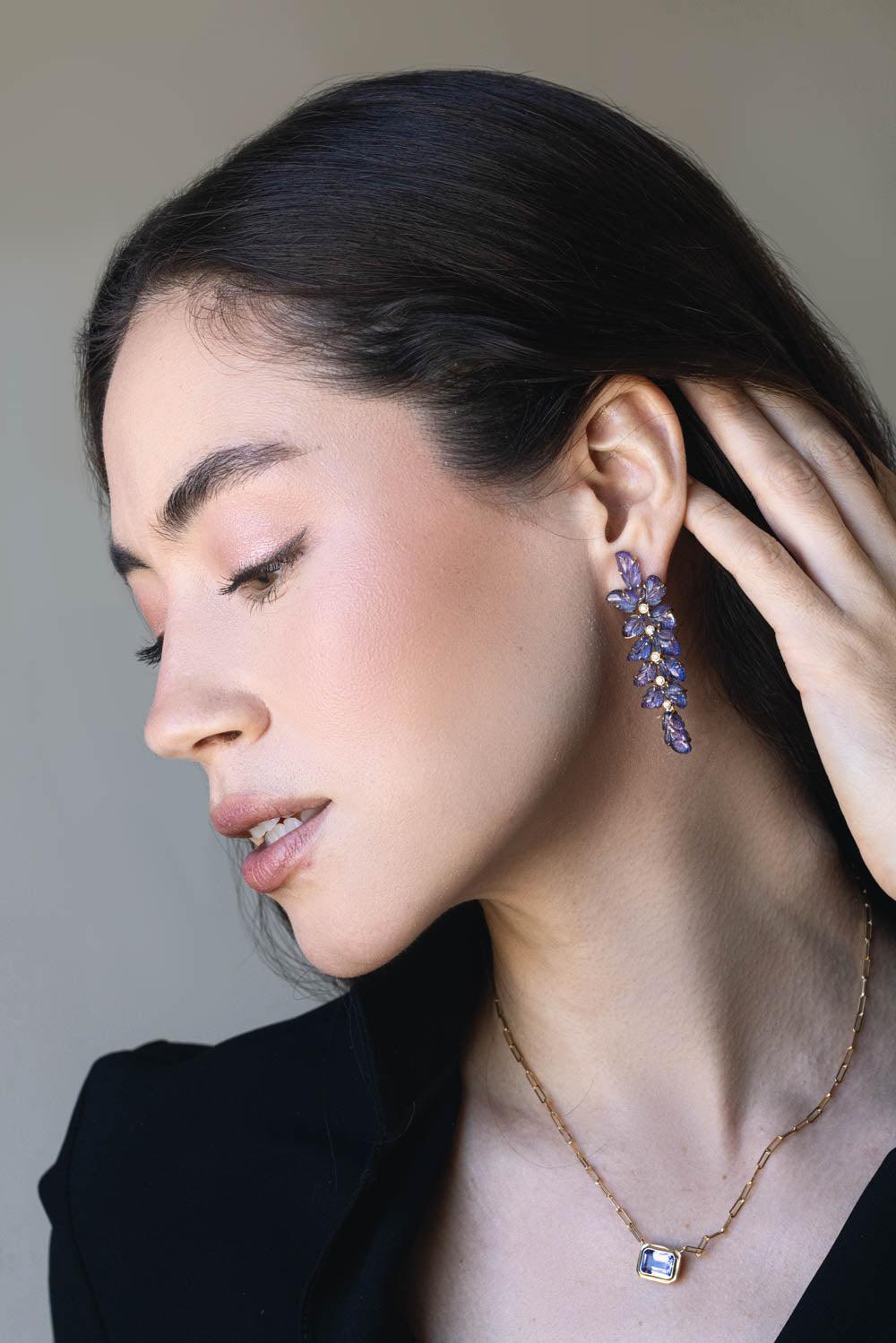 GOSHWARA-G-One Carved Tanzanite Leaf Earrings-YELLOW GOLD
