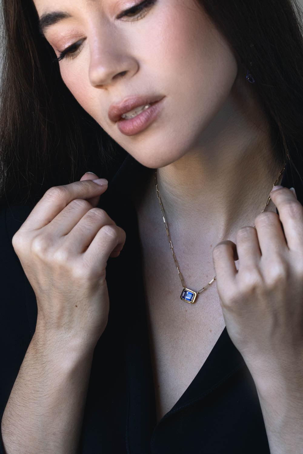 GOSHWARA-Manhattan Tanzanite East West Pendant Necklace-YELLOW GOLD