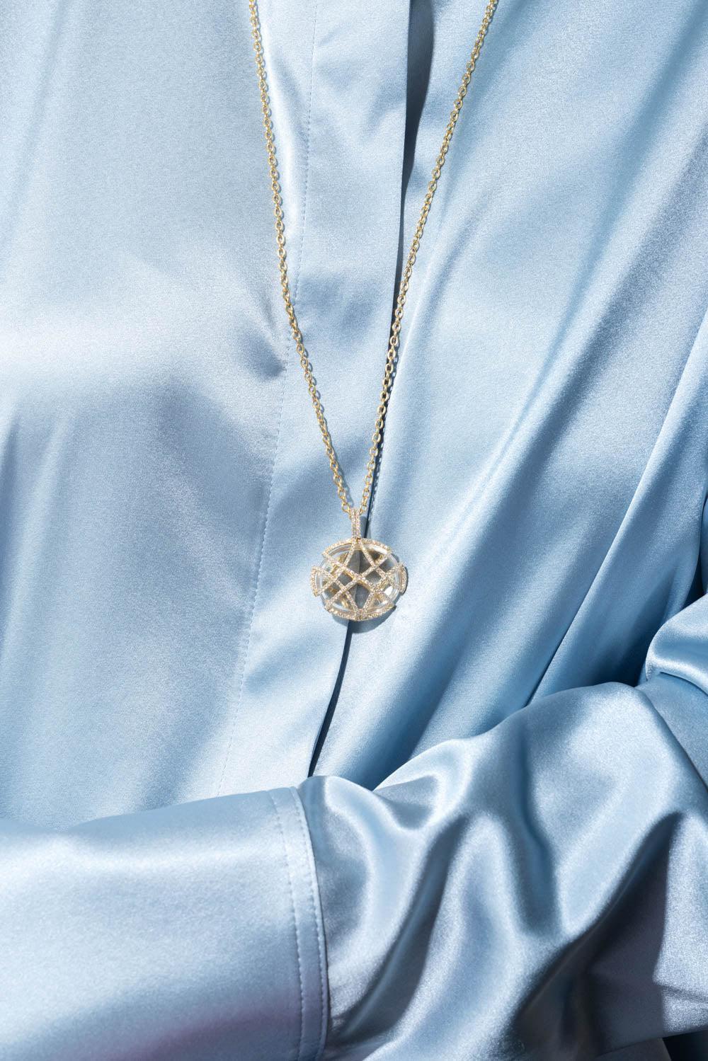 GOSHWARA-Freedom Oval Oblong Pendant Necklace-YELLOW GOLD