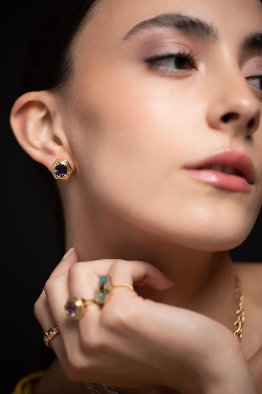 HARWELL GODFREY-Hexed Iolite Stud Earrings-YELLOW GOLD