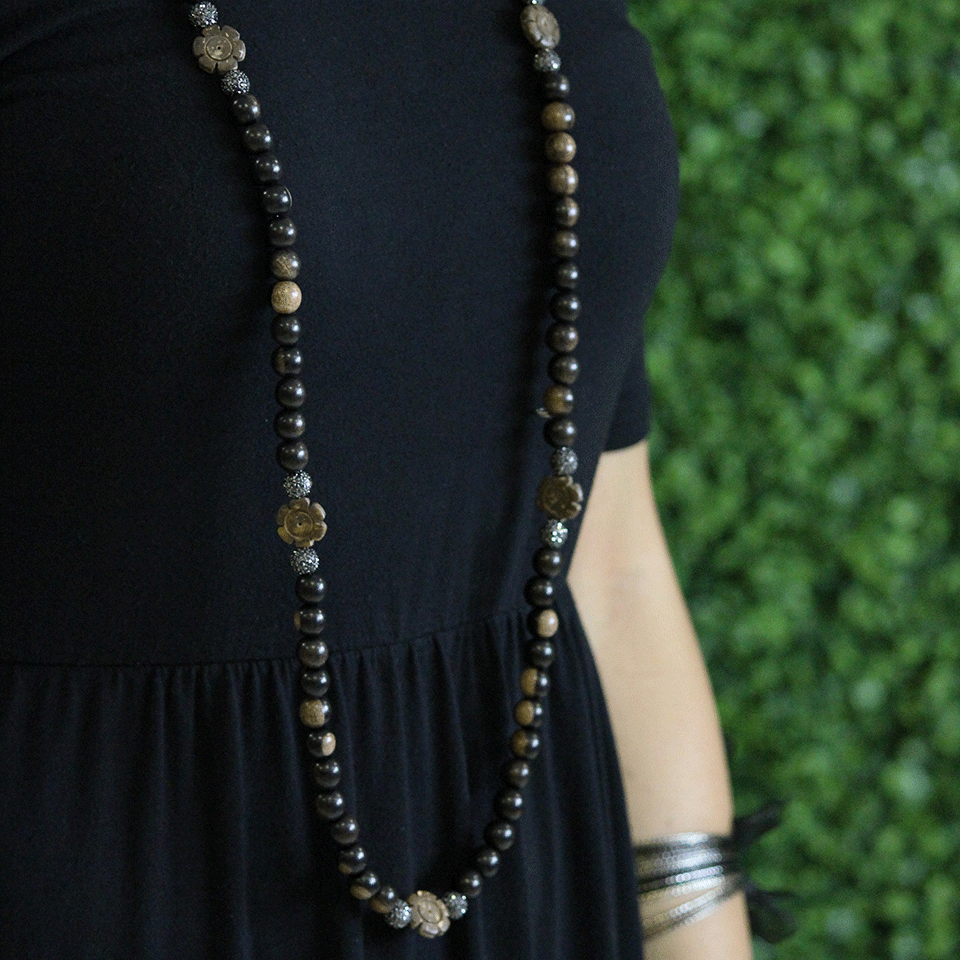 HIPCHIK-Tiger Wood Necklace With Wooden Flowers-COCO