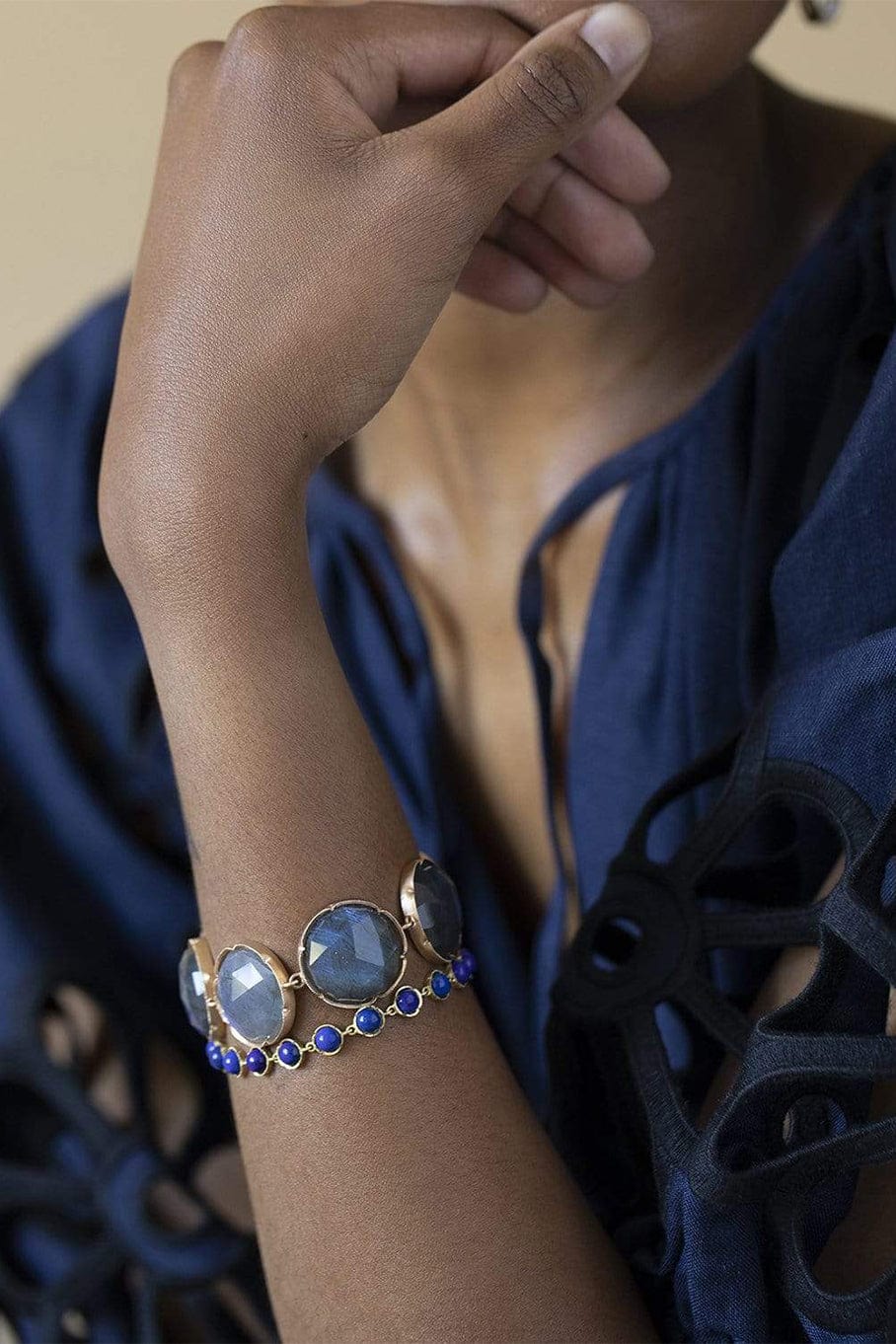 IRENE NEUWIRTH JEWELRY-Small Classic Cabochon Lapis Link Bracelet-YELLOW GOLD