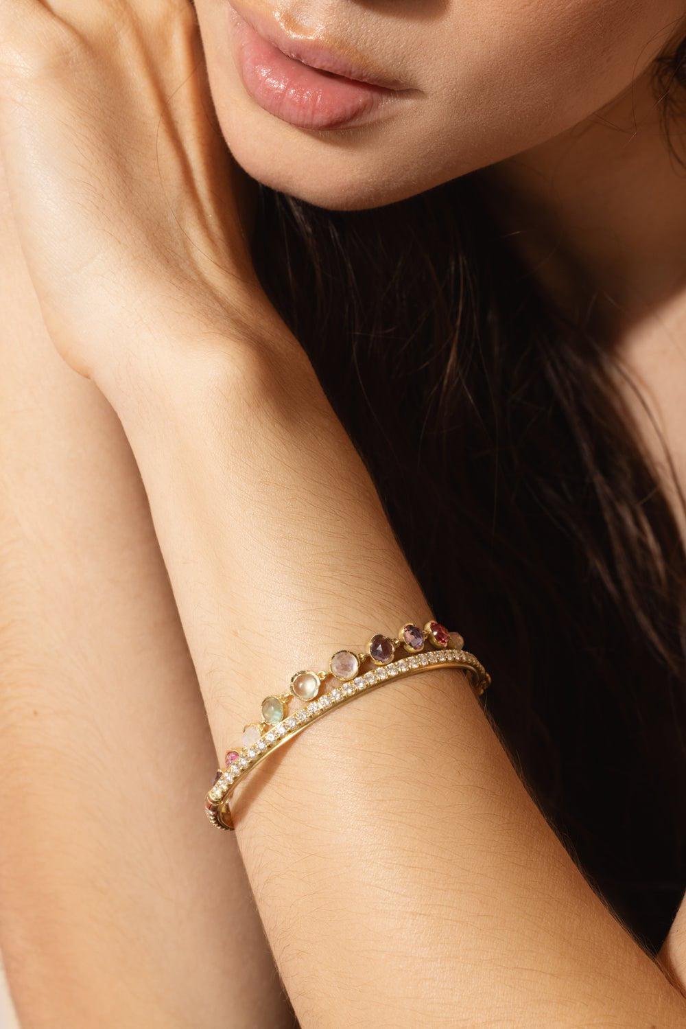 IRENE NEUWIRTH JEWELRY-Small Classic Prehnite Moonstone Link Mixed Bracelet-YELLOW GOLD
