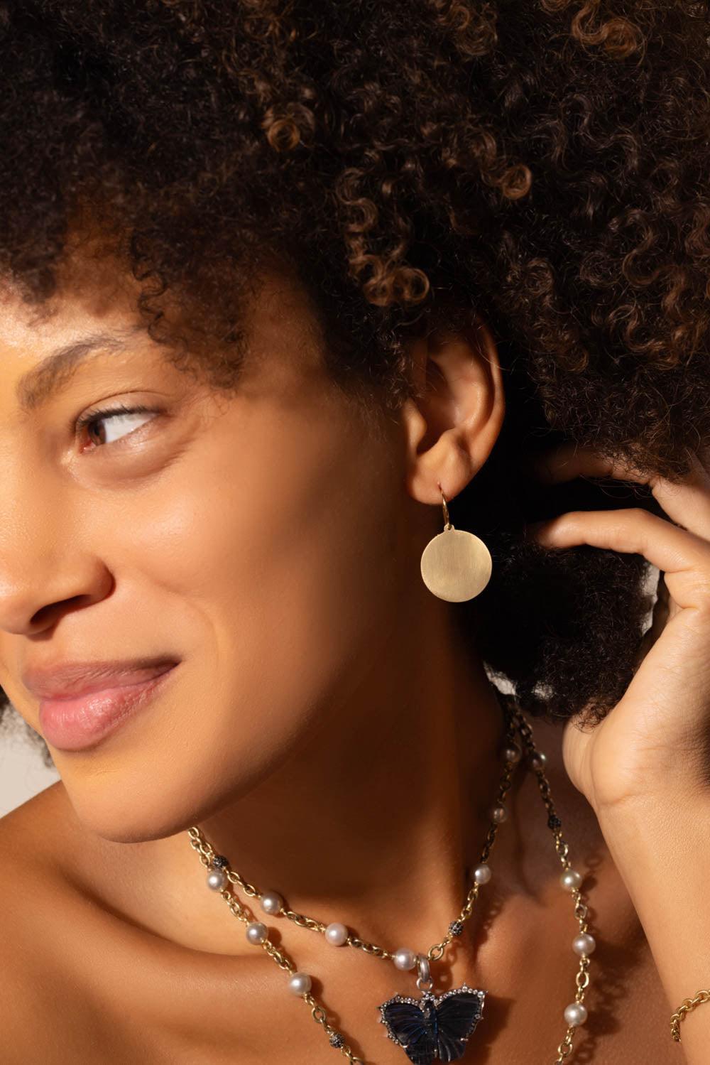 IRENE NEUWIRTH JEWELRY-Medium Flat Circle Earrings-YELLOW GOLD