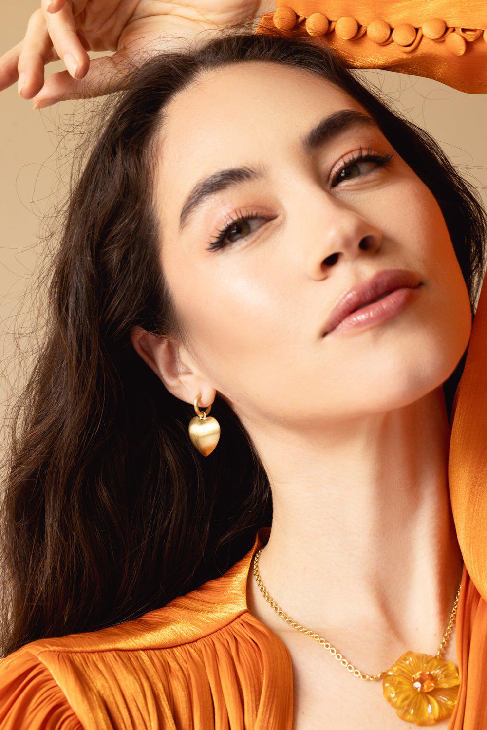 IRENE NEUWIRTH JEWELRY-Puffed Dome Heart Huggie Earrings-YELLOW GOLD