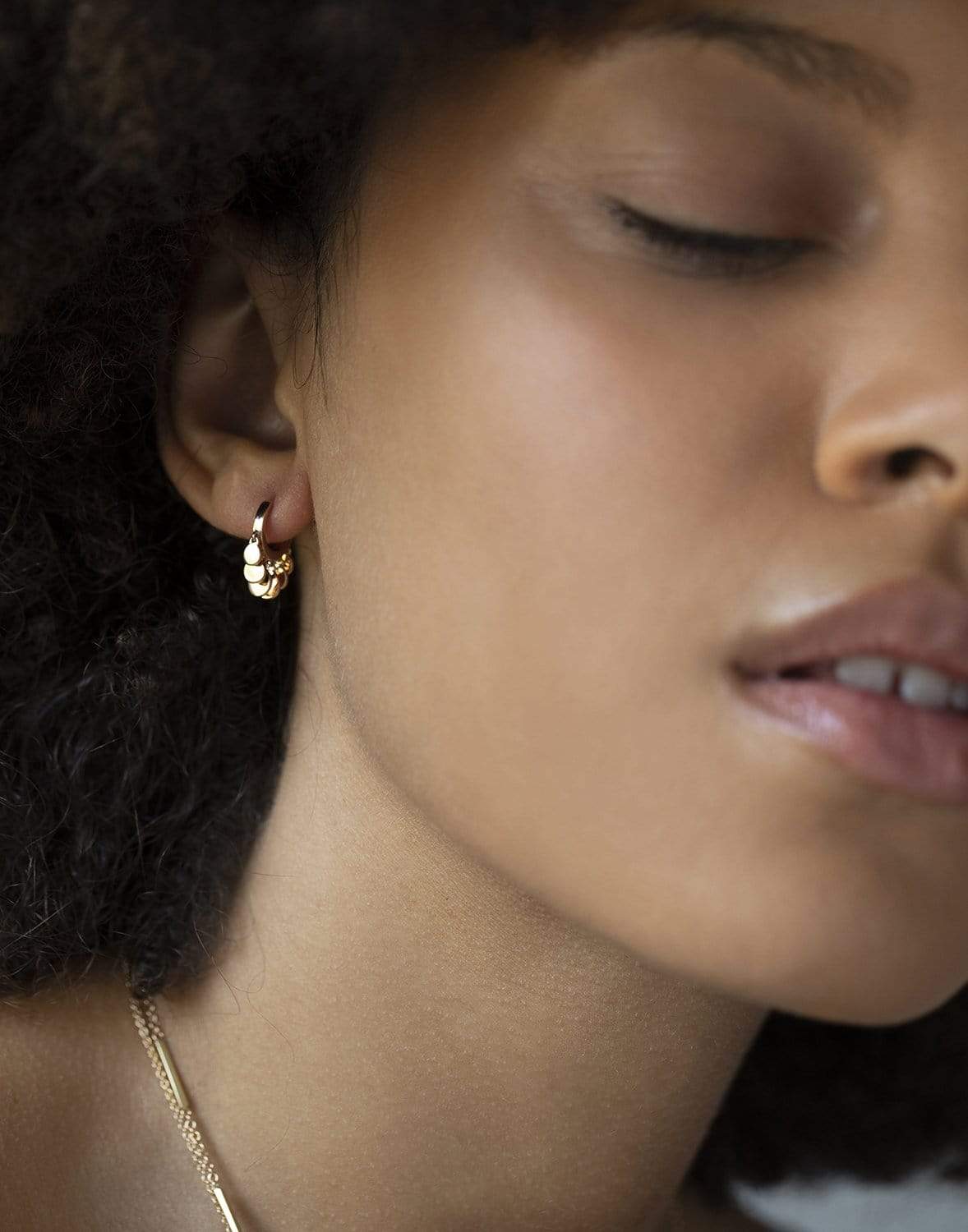 JACQUIE AICHE-Mini Disco Shaker Hoops-ROSE GOLD