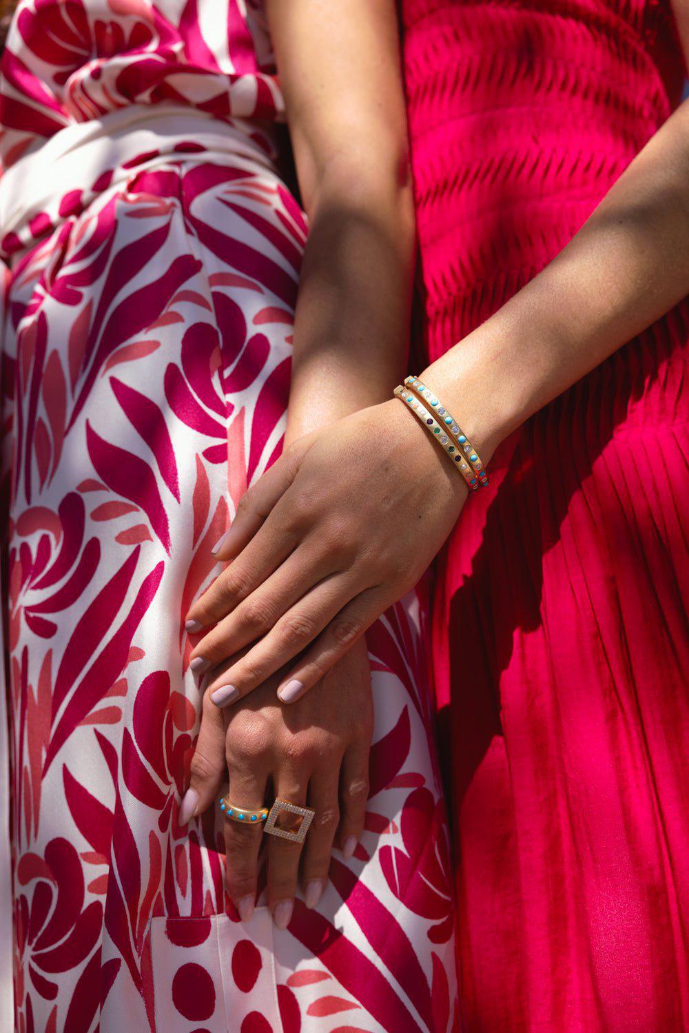 JENNA BLAKE-Multi Gem Gypsy Bangle Bracelet-YELLOW GOLD