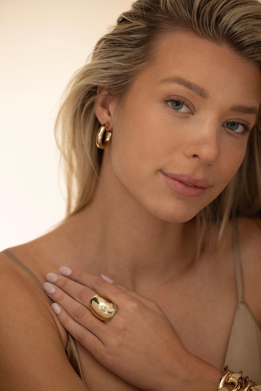 JENNIFER FISHER-Natasha Huggie Earrings - 1in-