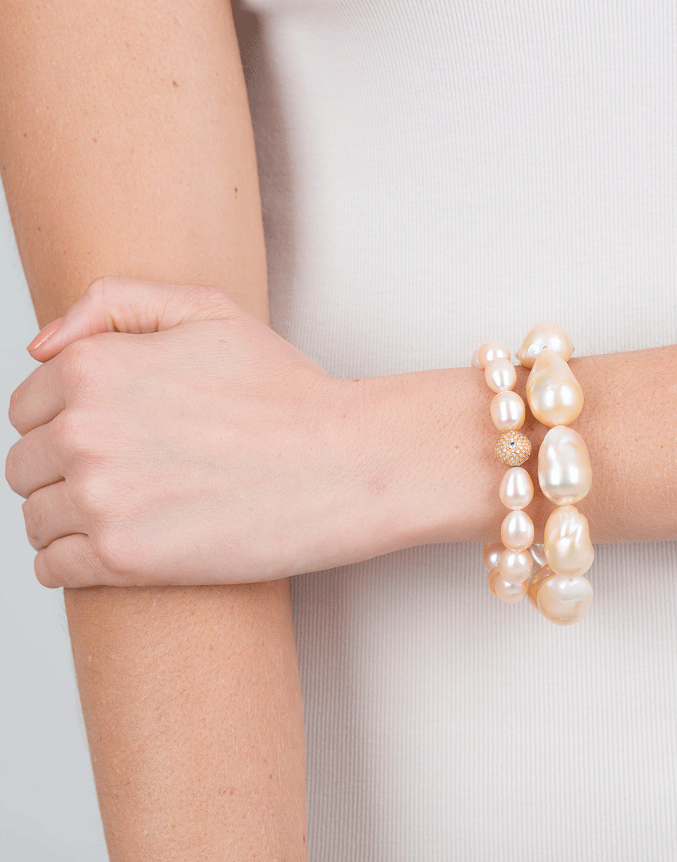JORDAN ALEXANDER-Beige Baroque Pearl Bracelet-BEIGE