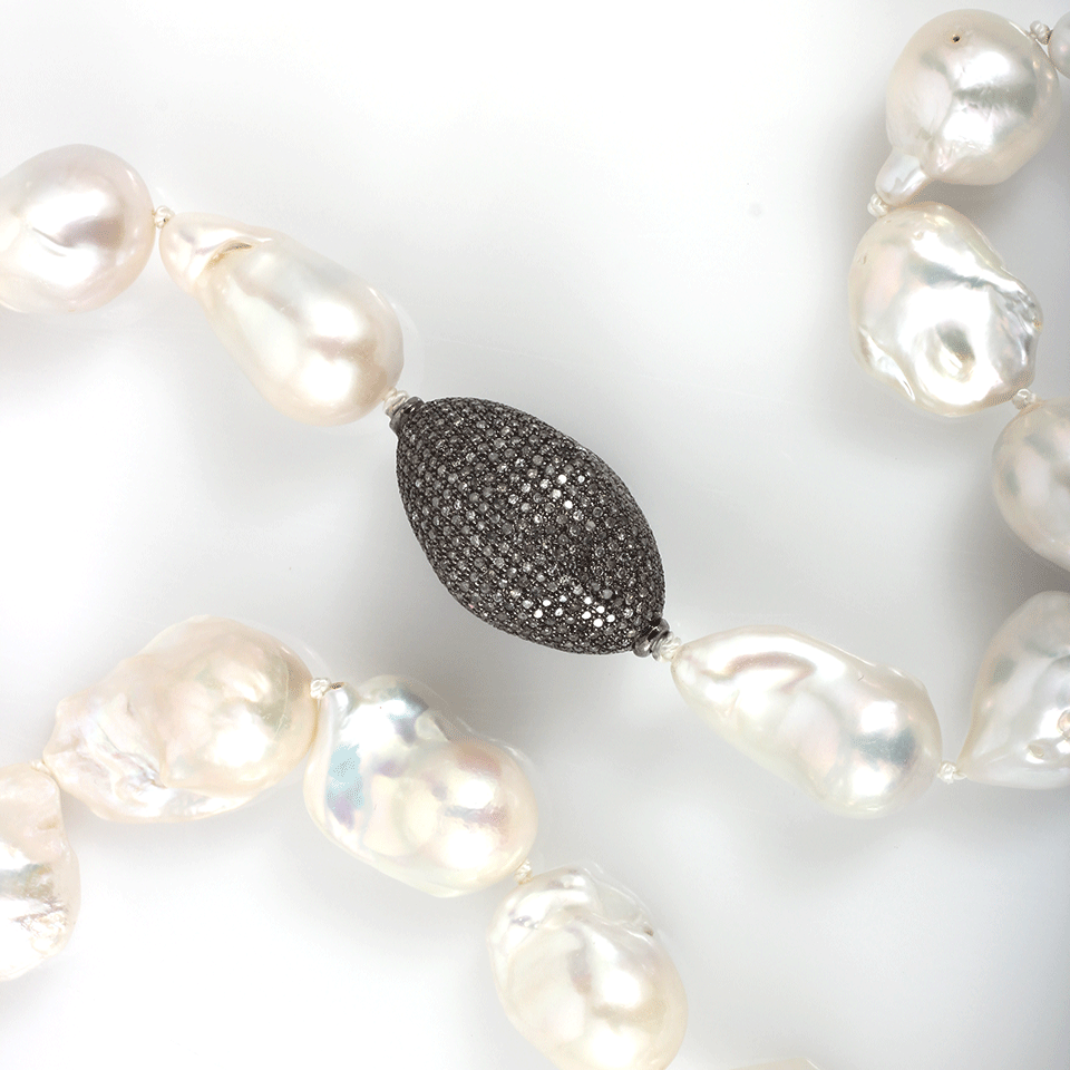 JORDAN ALEXANDER-White Baroque Pearl And Diamond Necklace-SILVER