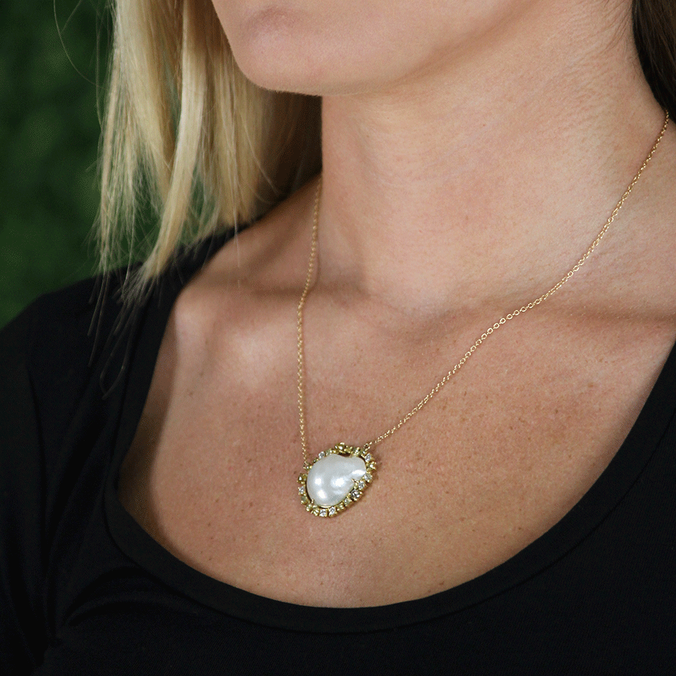 JORDAN ALEXANDER-White Fresh Water Baroque Pearl Necklace-YELLOW GOLD
