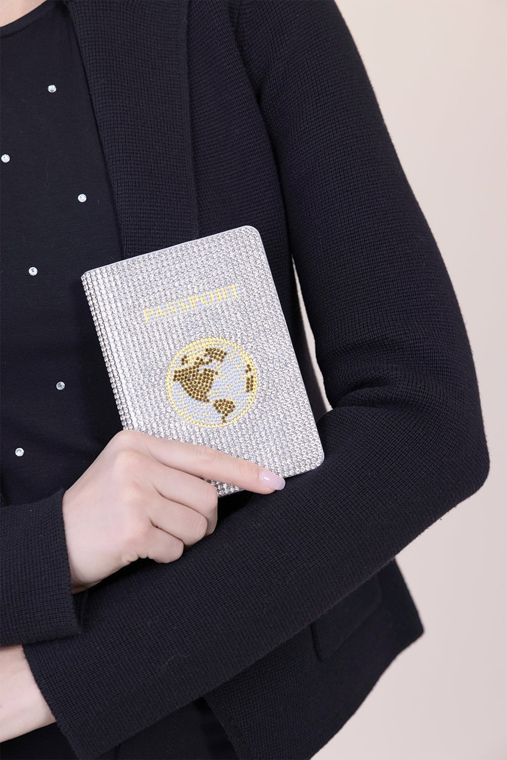 JUDITH LEIBER-Traveler Passport Holder - Silver-RHINE