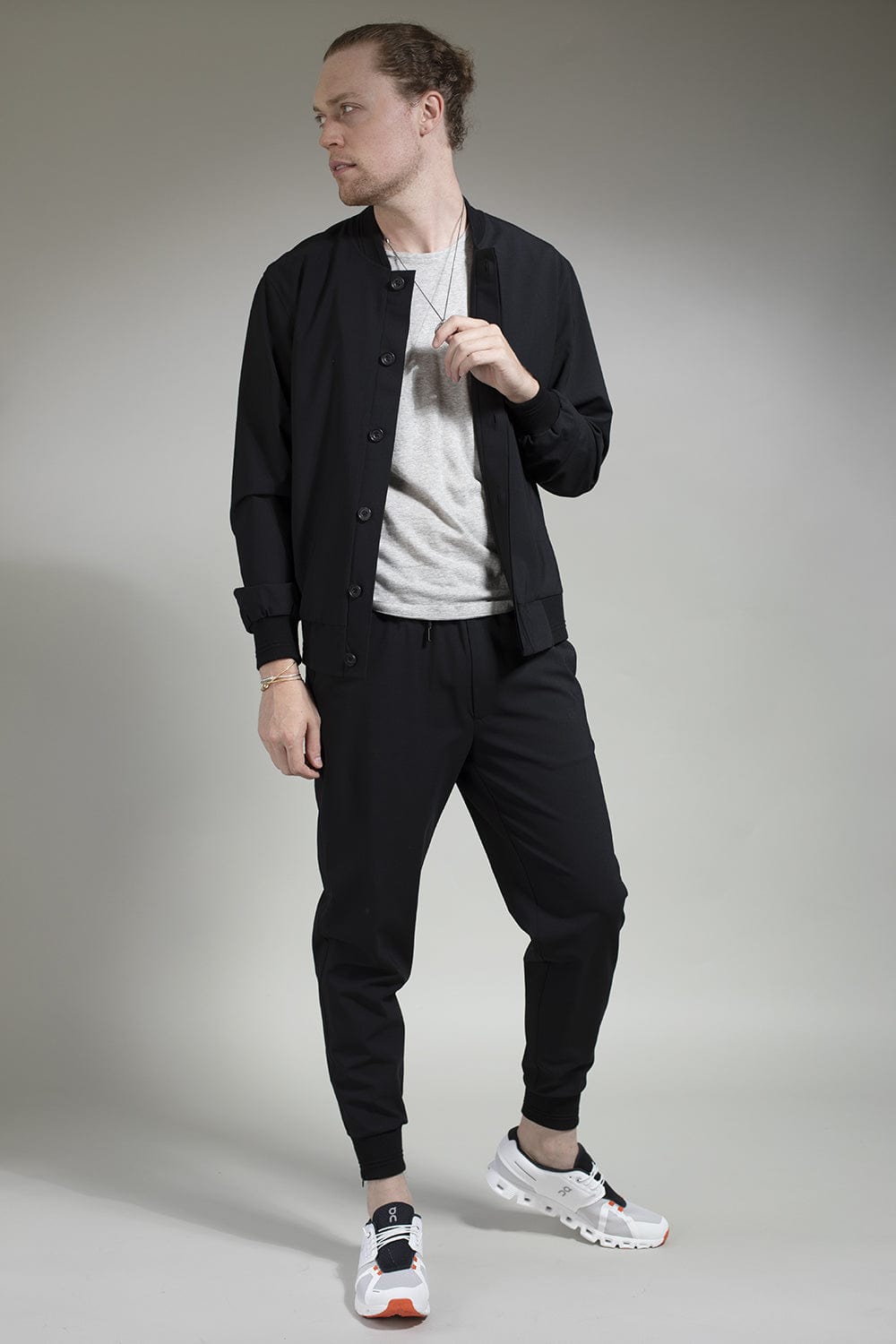 JUNE 79-Essential Pierre Button Blazer - Black-