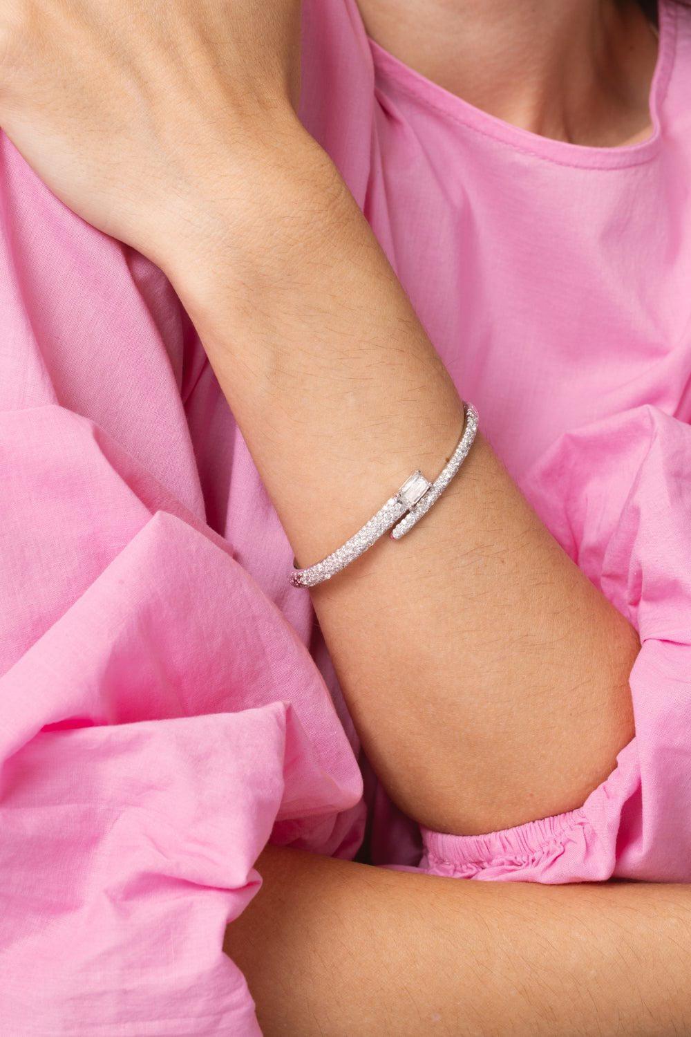 KWIAT-Cobblestone Diamond Crossover Bangle Bracelet-WHITE GOLD