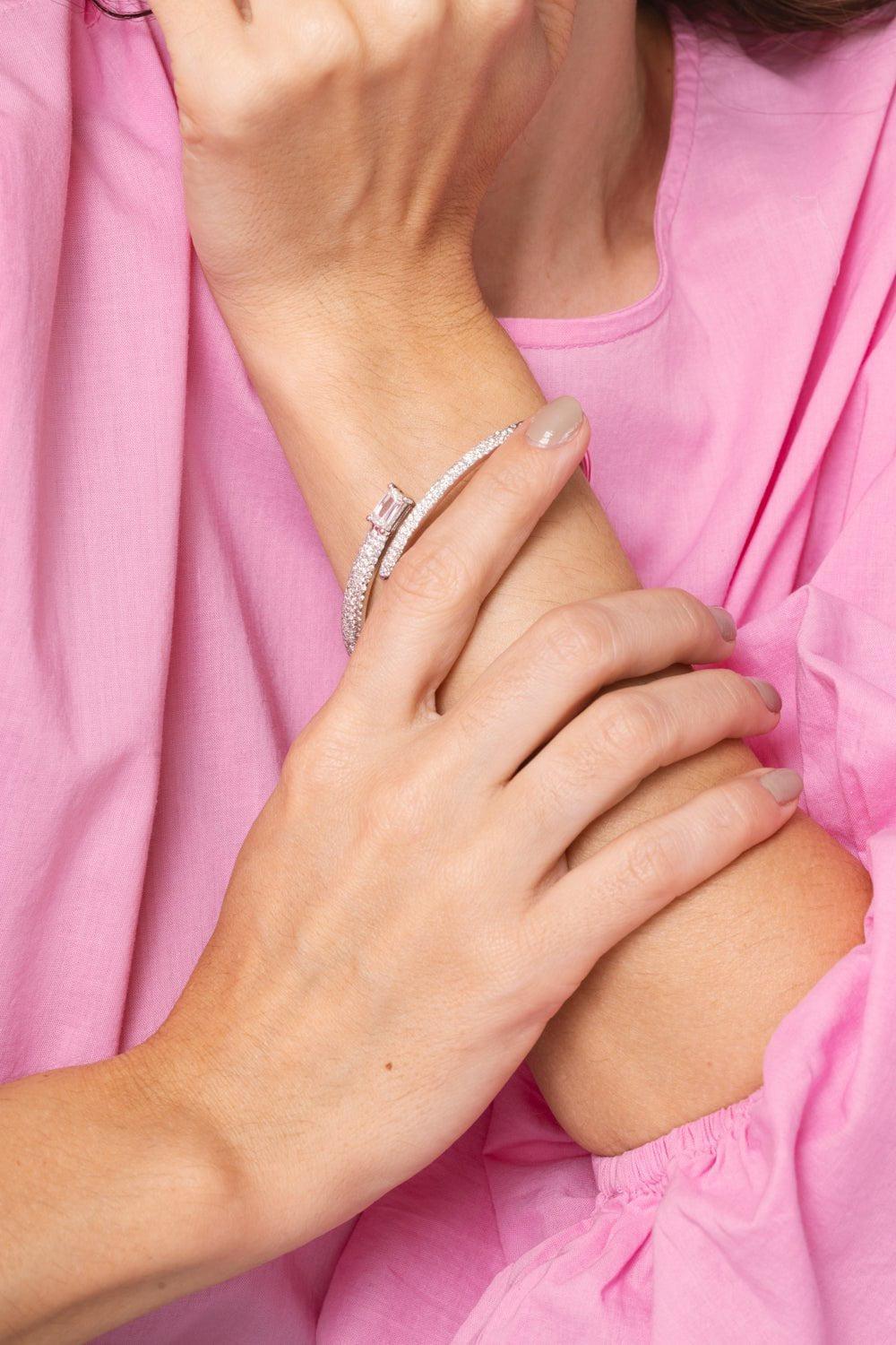 KWIAT-Cobblestone Diamond Crossover Bangle Bracelet-WHITE GOLD
