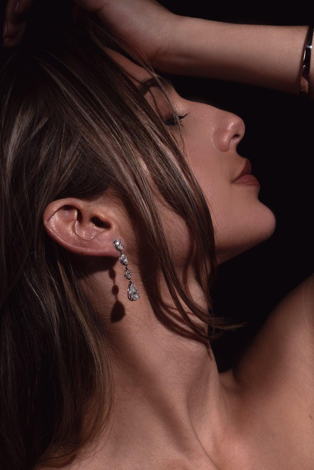 KWIAT-Diamond Drop Earrings-PLATINUM