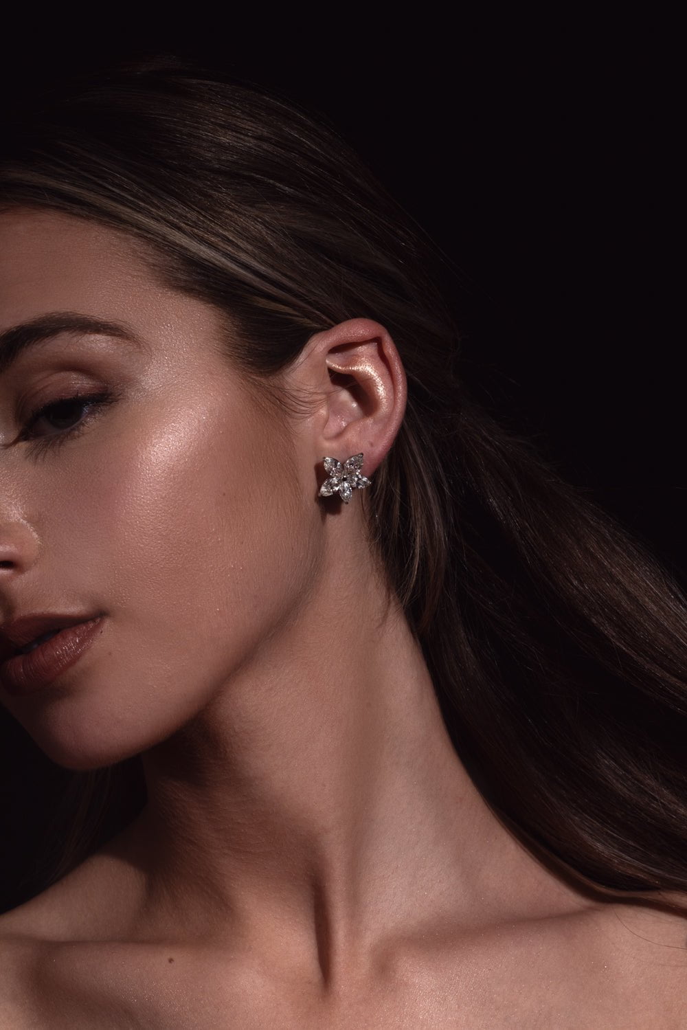 KWIAT-Diamond Floral Motif Earrings-PLATINUM