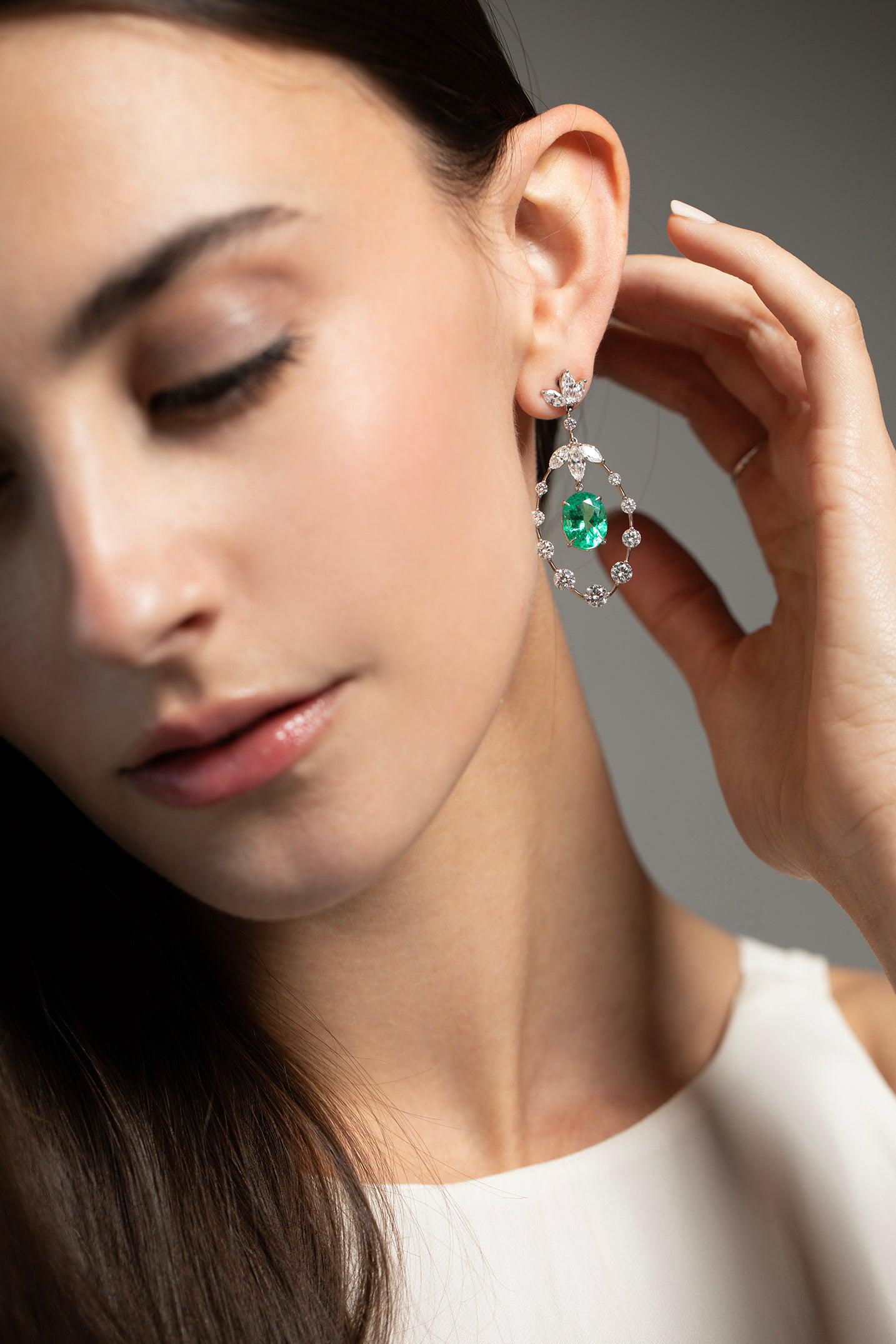 KWIAT-Starry Night Earrings-PLATINUM