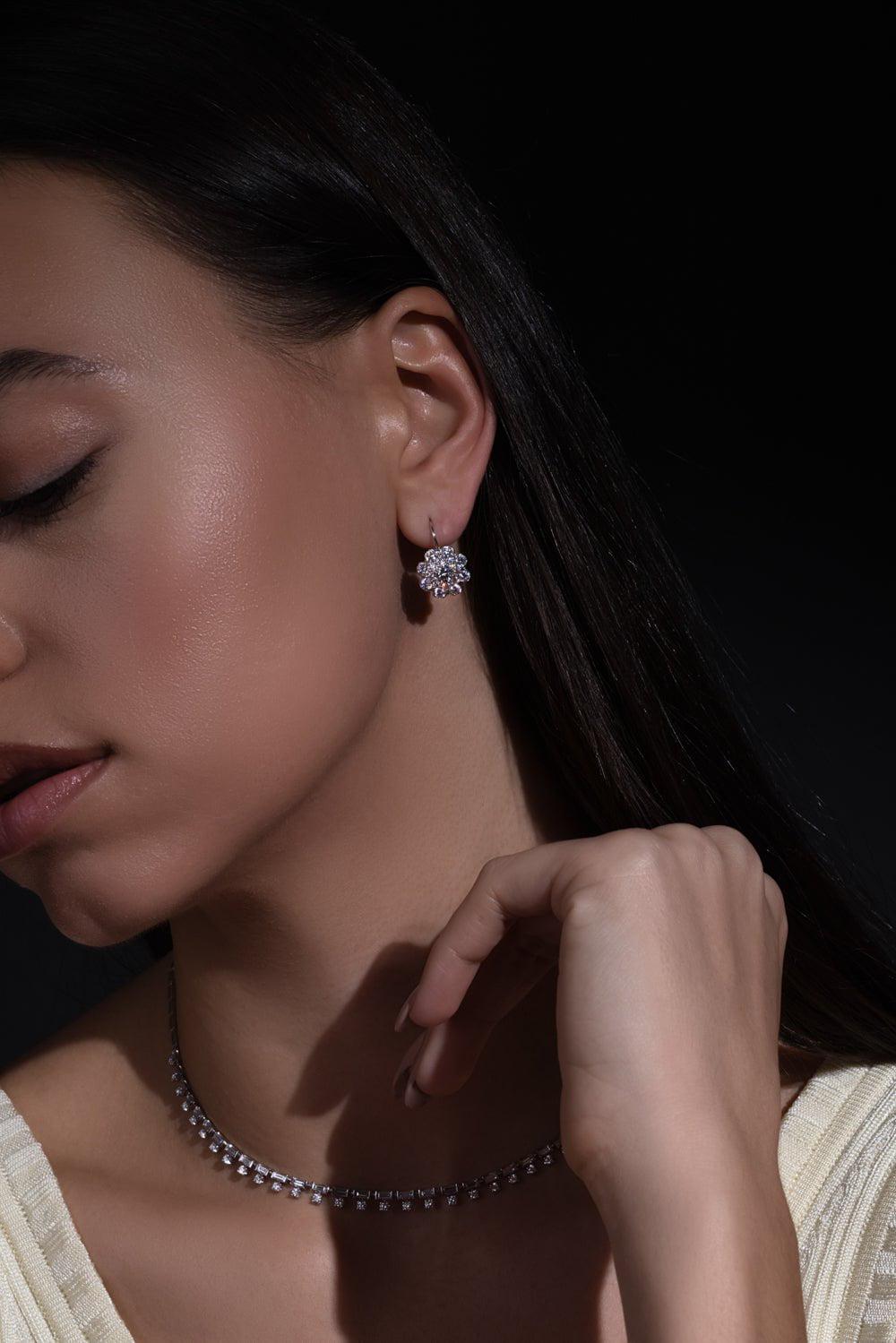 KWIAT-Cluster Double Halo Earirngs-WHITE GOLD