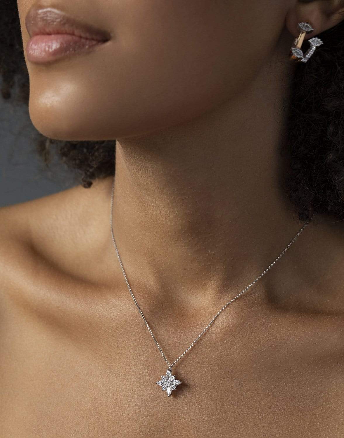 KWIAT-Diamond Star Pendant Necklace-PLAT