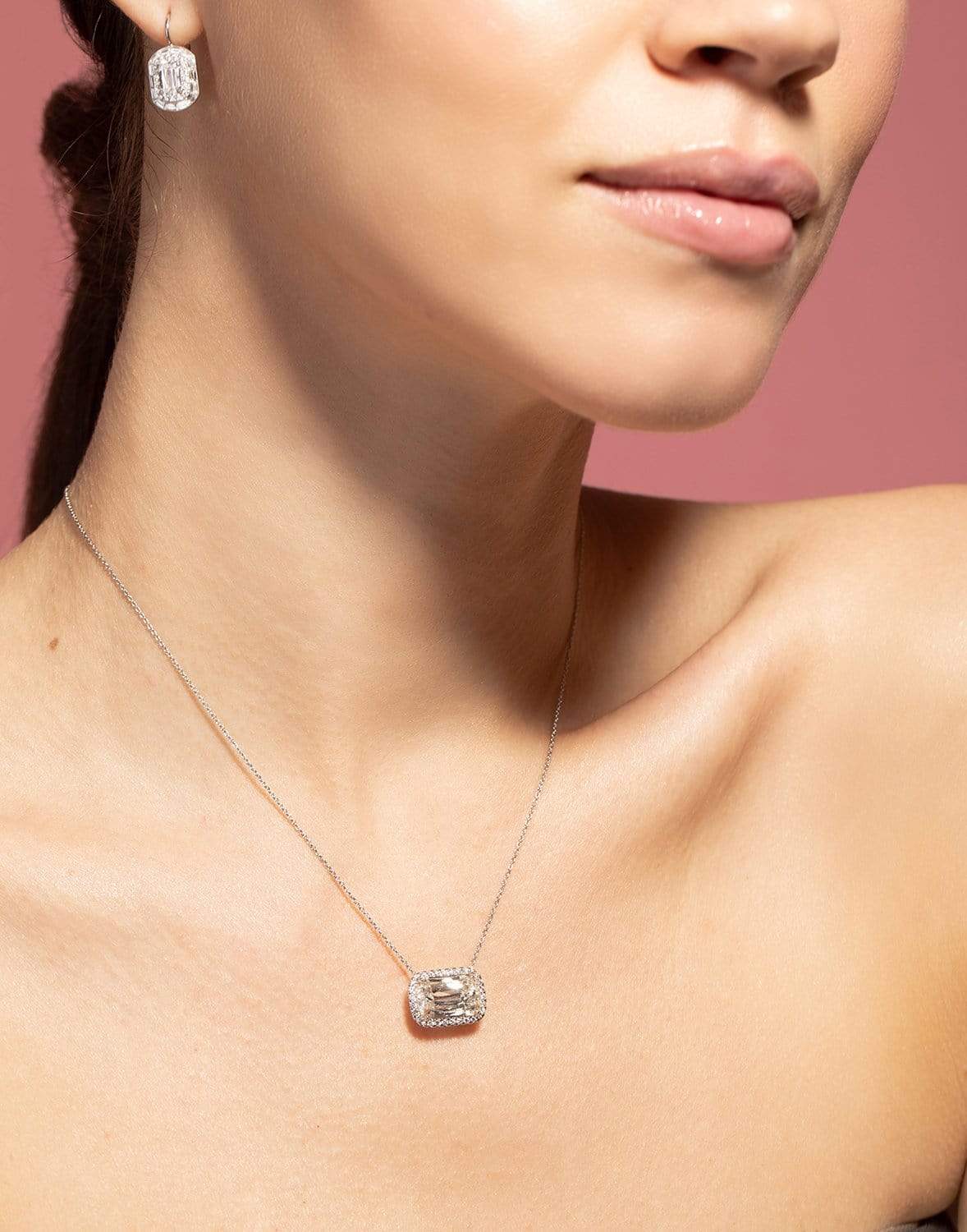 KWIAT-Ashoka Diamond East-West Pendant Necklace-PLATINUM