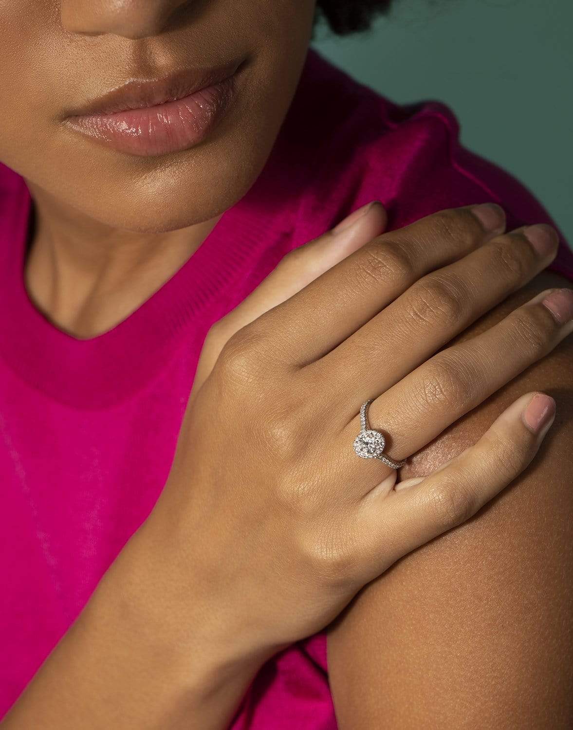 KWIAT-Oval Diamond Engagement Ring-PLATINUM