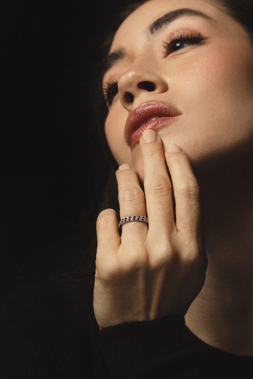 KWIAT-Slim Diamond Blue Sapphire Ring-WHITE GOLD