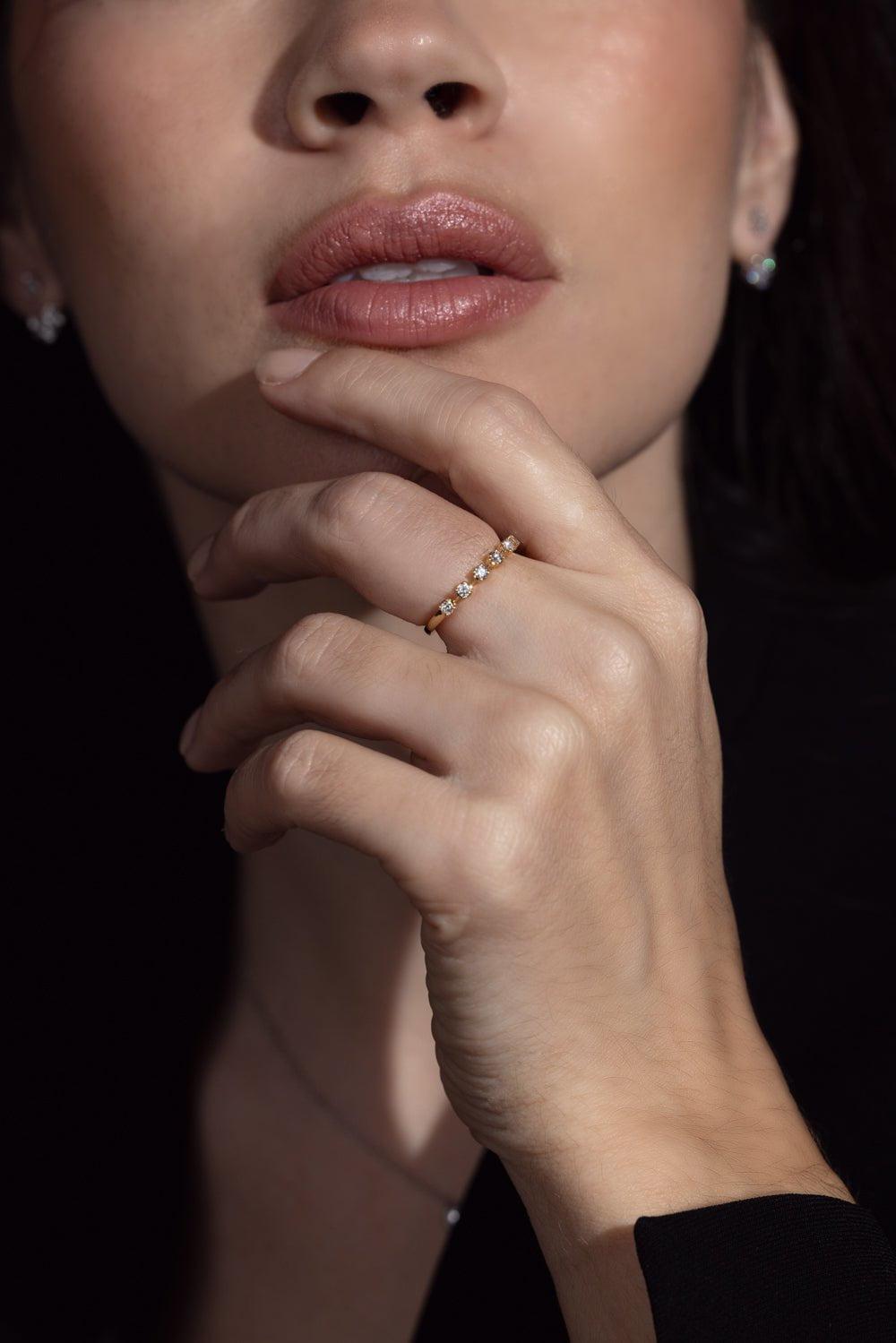 KWIAT-Starry Night Single Row Diamond Ring-WHITE GOLD
