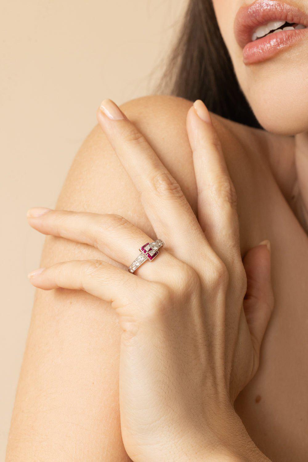 KWIAT-Vintage Diamond Ruby Buckle Ring-WHITE GOLD