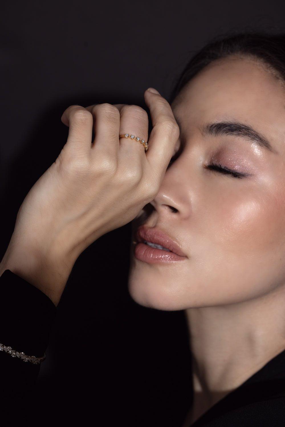KWIAT-Starry Night Single Row Diamond Ring-YELLOW GOLD