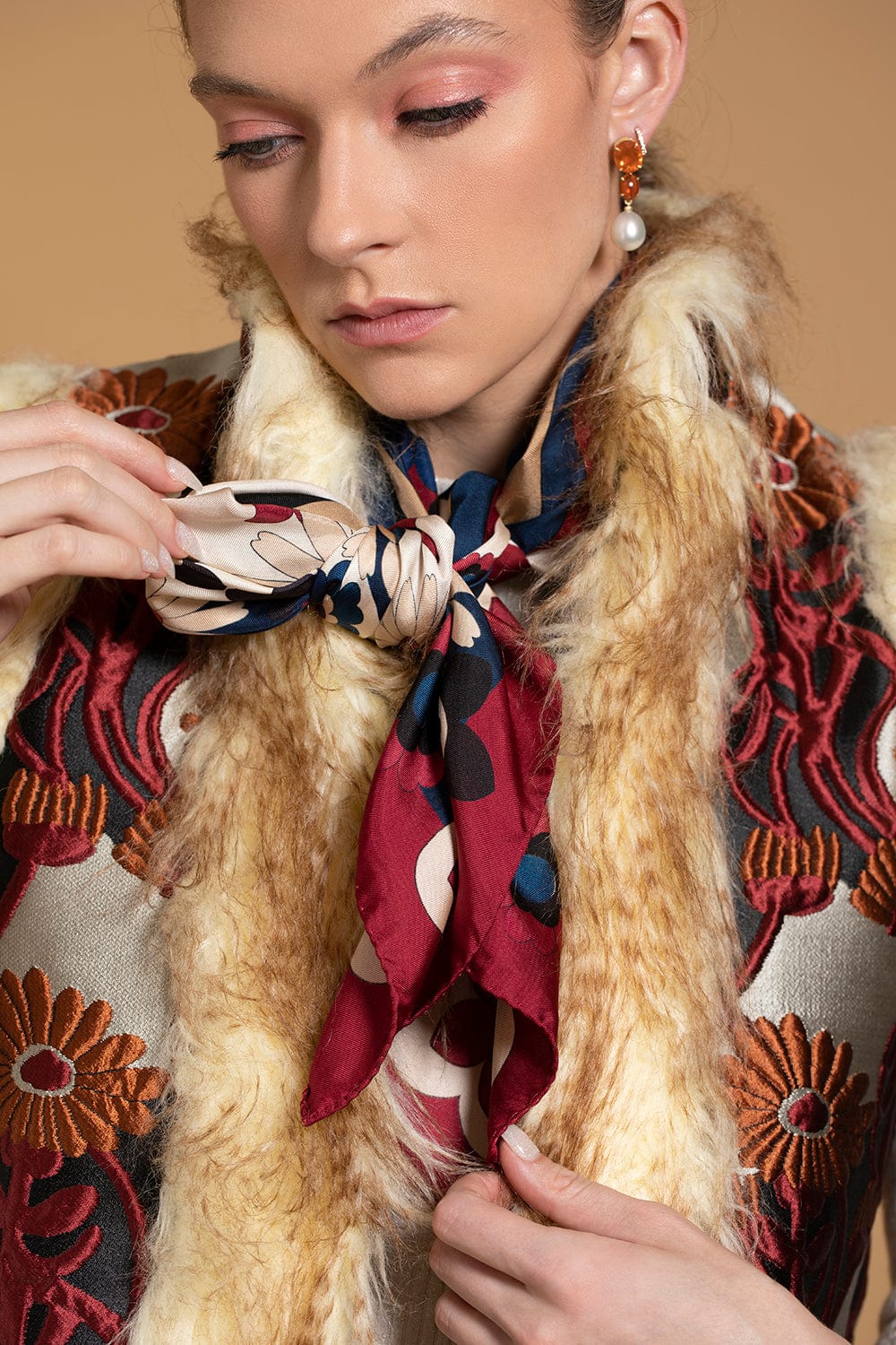 LA DOUBLEJ-Sleeveless Folk Jacket-