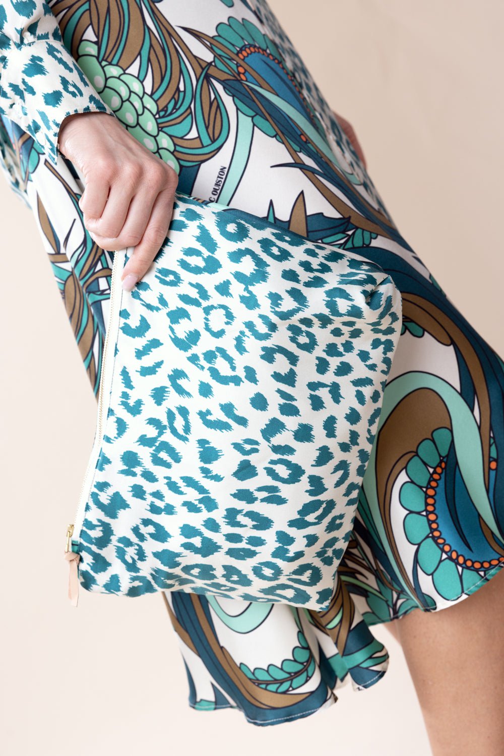LA PRESTIC OUISTON-Voleuse Pouch-CORAILAQ
