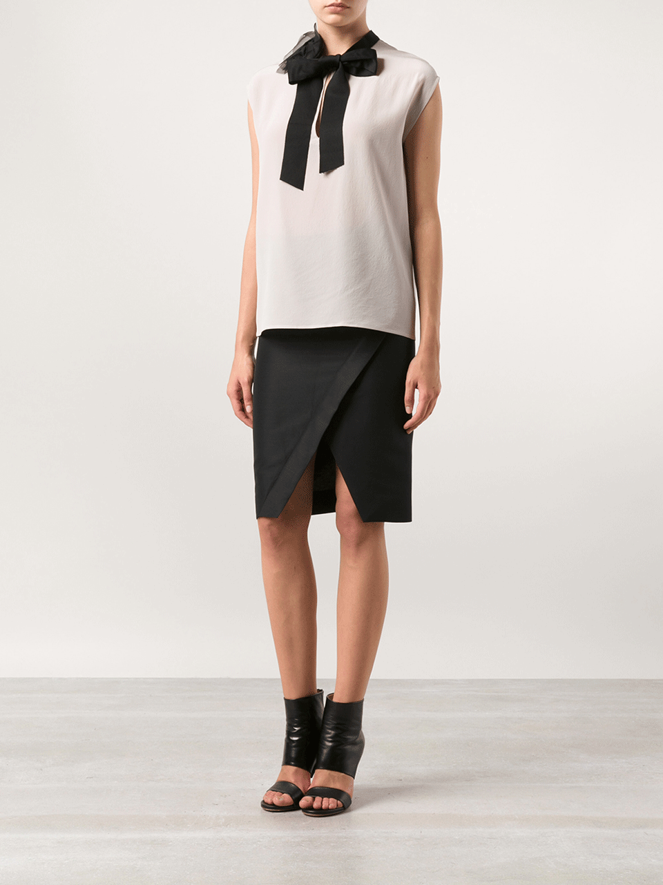 LANVIN-Key Hole Neck With Tie Blouse-