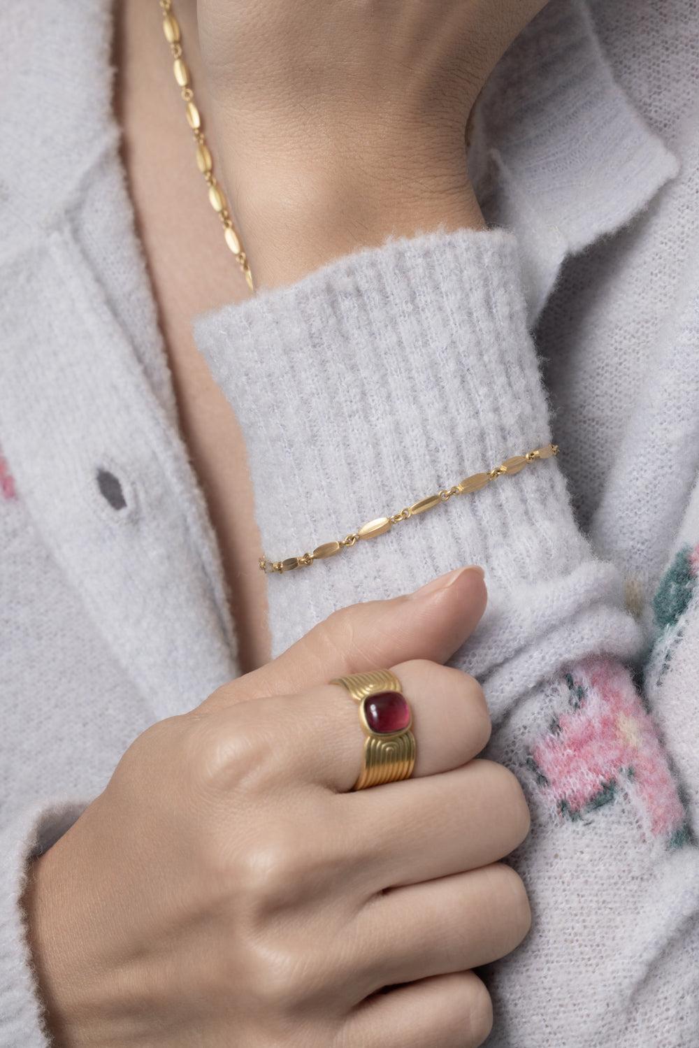 Bahari Continuous Pod Bracelet-YELLOW GOLD-7.5-JEWELRYFINE JEWELBRACELET O-LEIGH MAXWELL