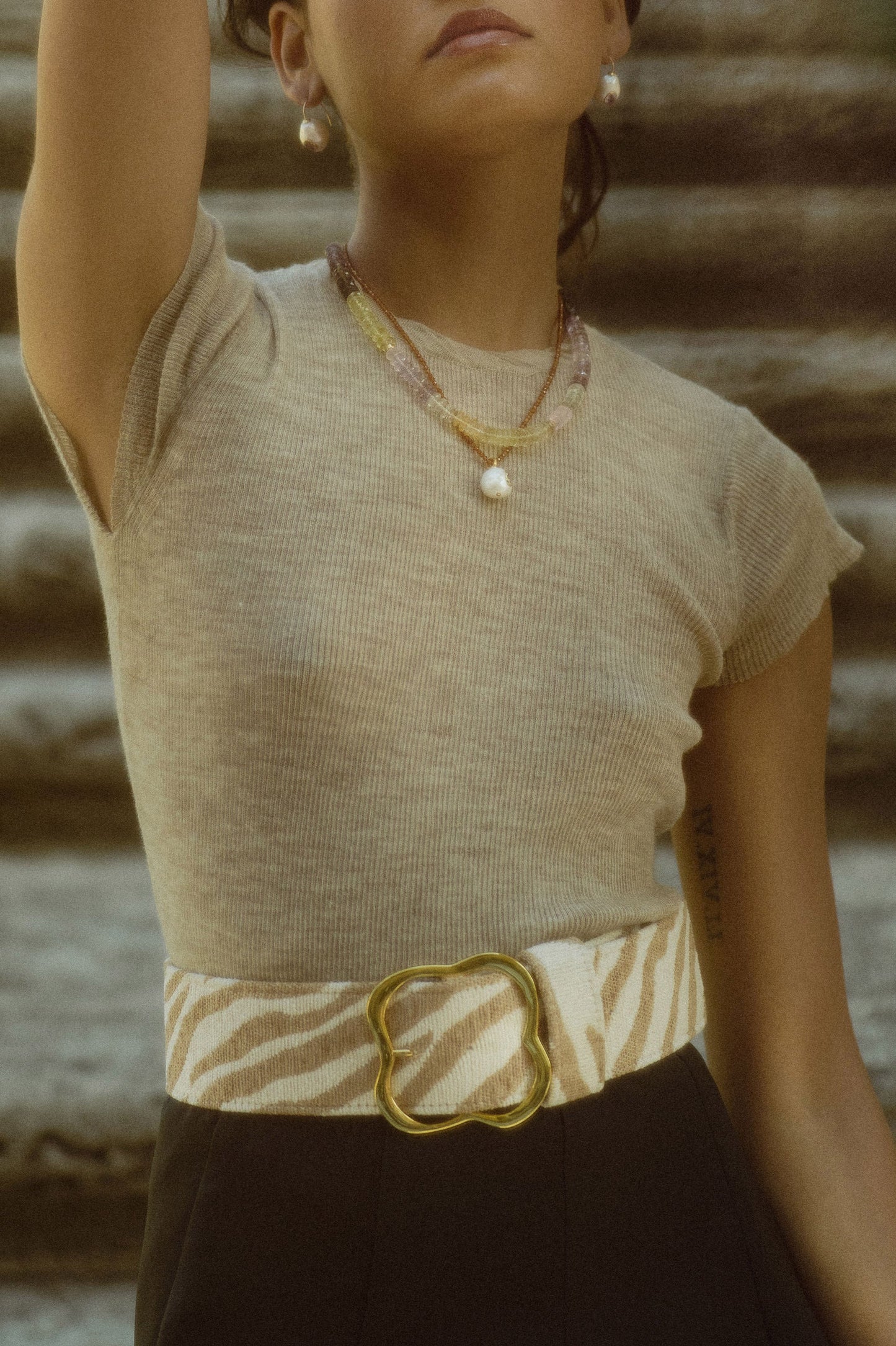 LIZZIE FORTUNATO-Pearl Castillo Necklace-GARNET