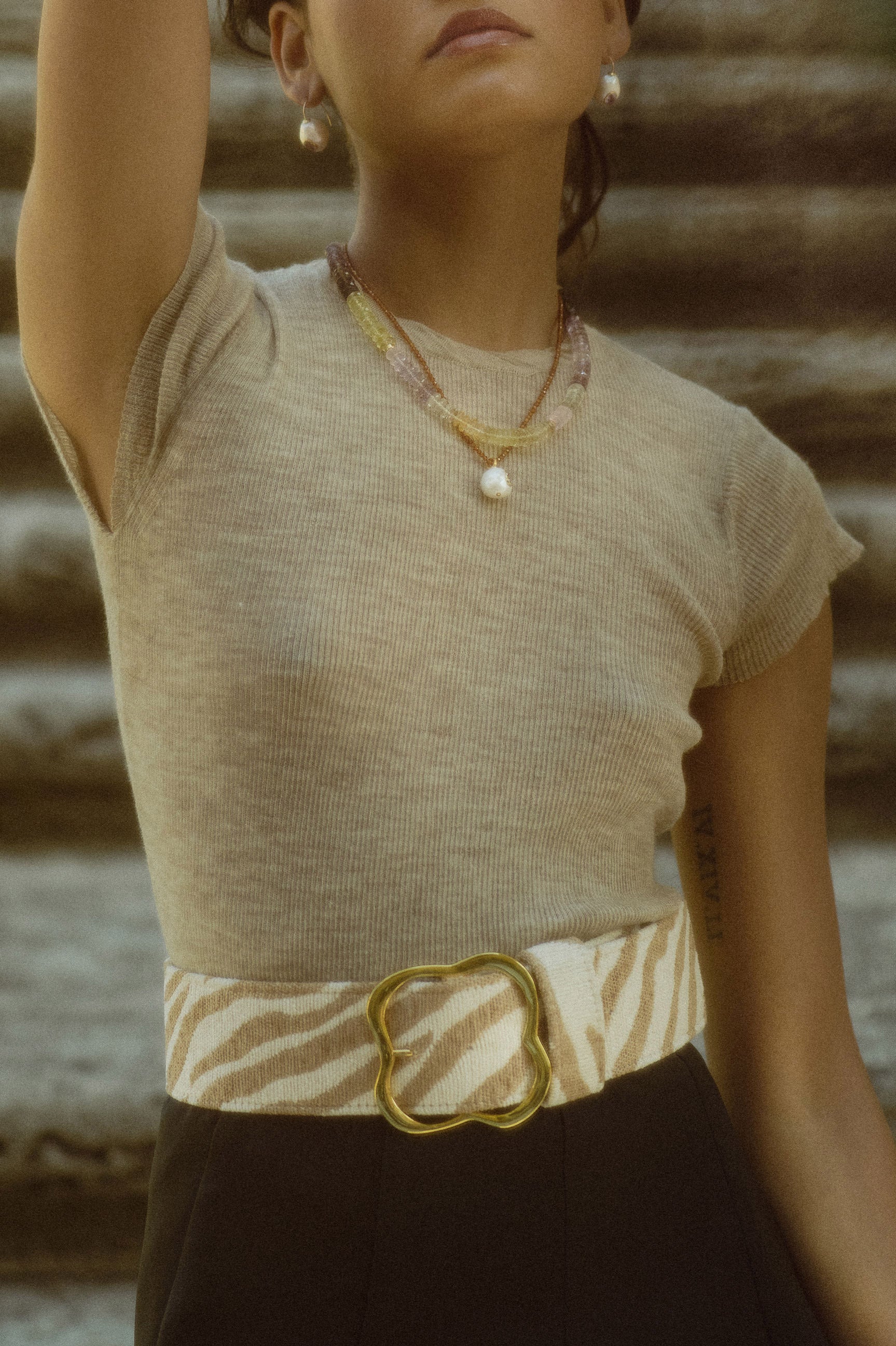 LIZZIE FORTUNATO-Pearl Castillo Necklace-GARNET