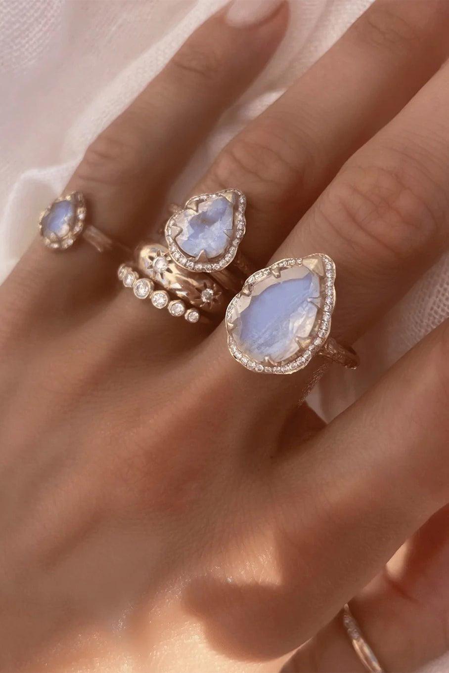 LOGAN HOLLOWELL-Baby Queen Moonstone Halo Ring-YELLOW GOLD