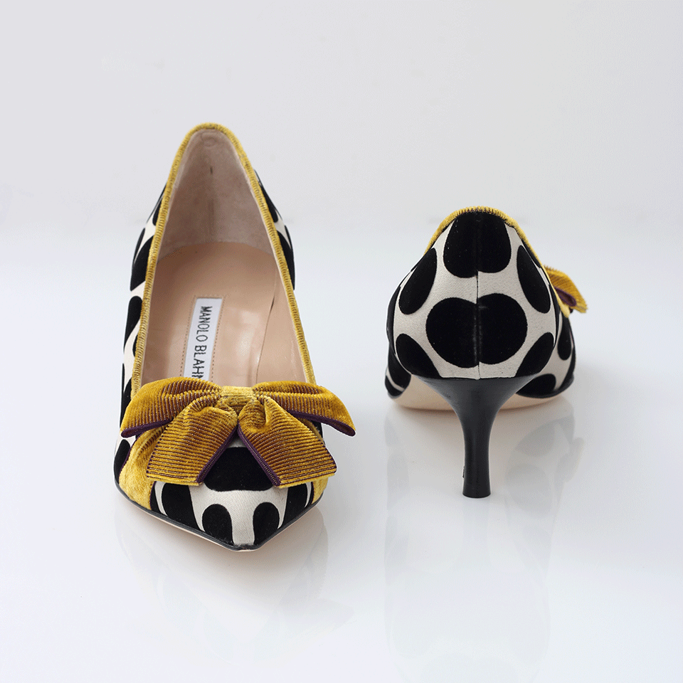 MANOLO BLAHNIK-Gorina Pump-