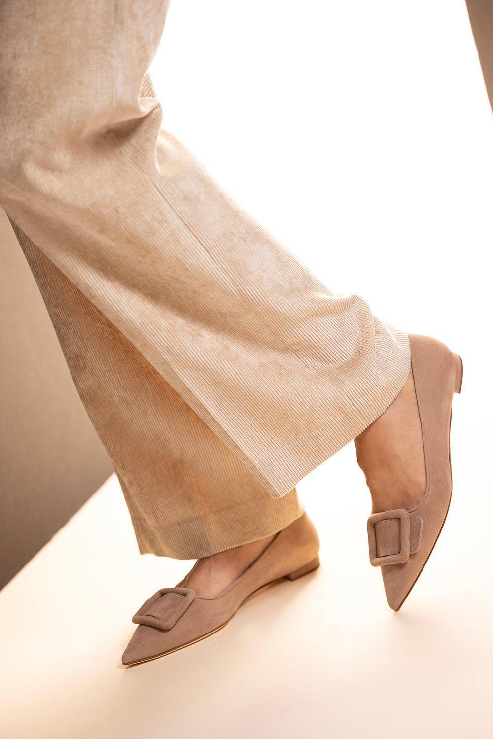 MANOLO BLAHNIK-Maysale Flat-