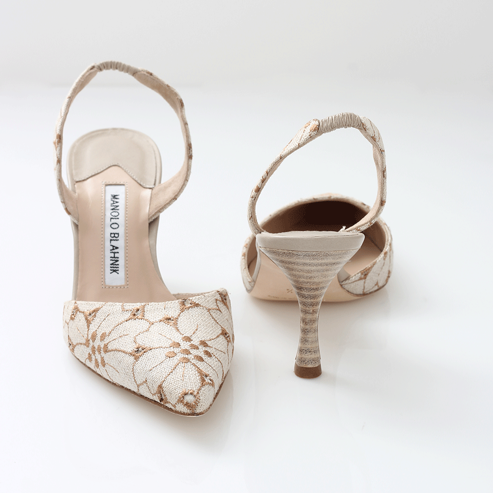 MANOLO BLAHNIK-Carolyne Eyelet Slingback-